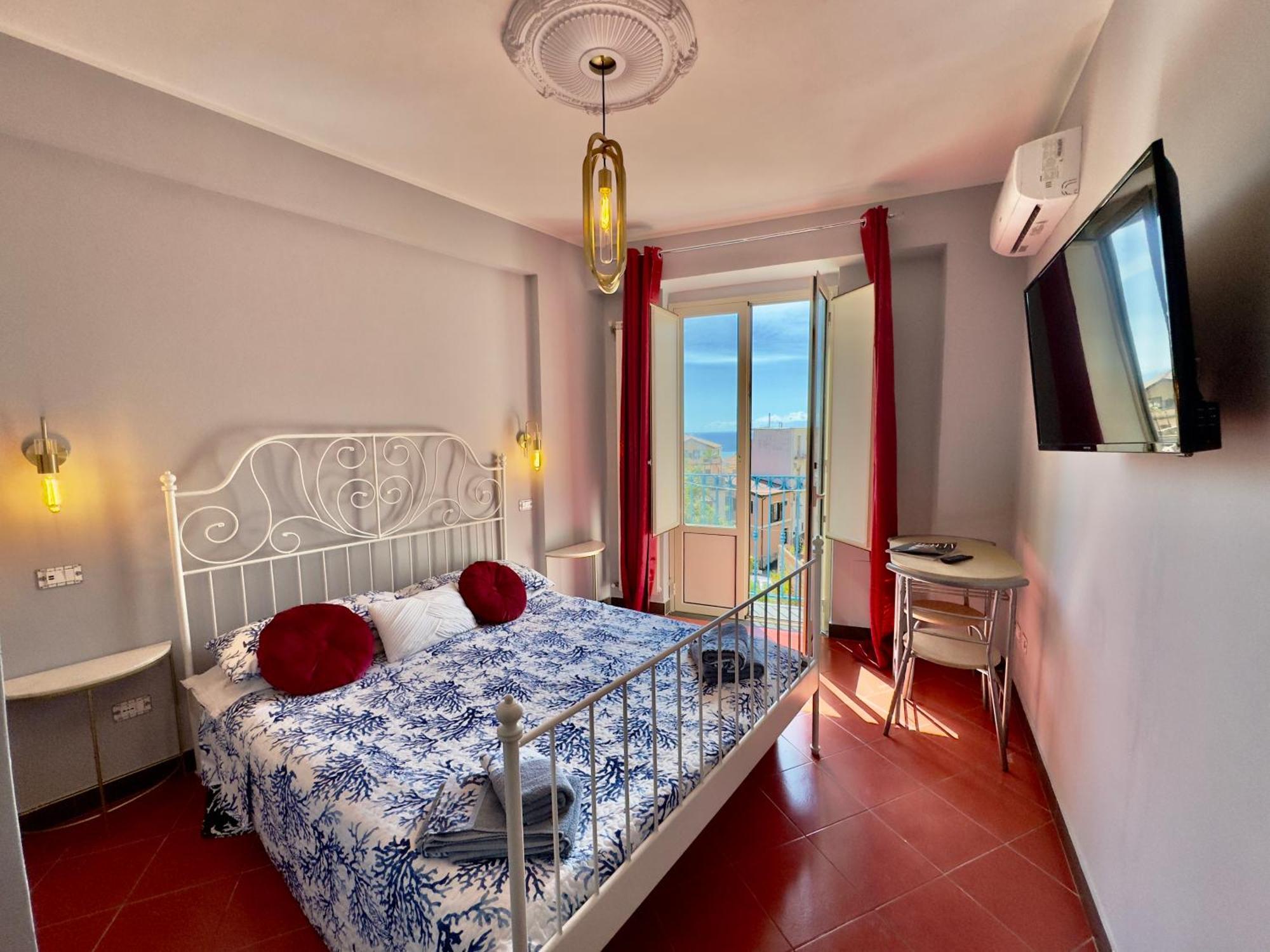 Taorminas Sun Central Boutique Guesthouse & Suites Exterior photo