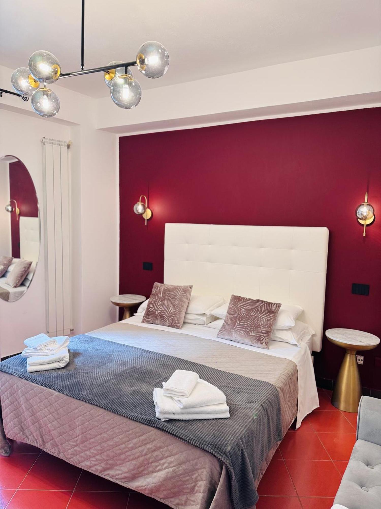 Taorminas Sun Central Boutique Guesthouse & Suites Exterior photo